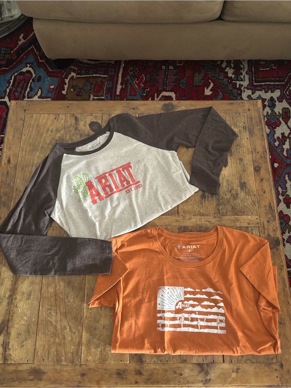 Like New Ariat Two-Tone Raglan Baseball Style and Orange Graphic Tee Set Small